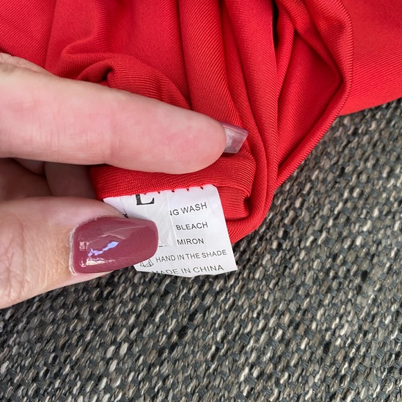 Red Crop Top one shoulder small NWT - Picture 7 of 8